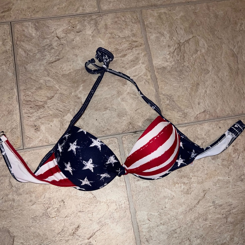 XHILARATION PUSH UP BATHING SUIT TOP!